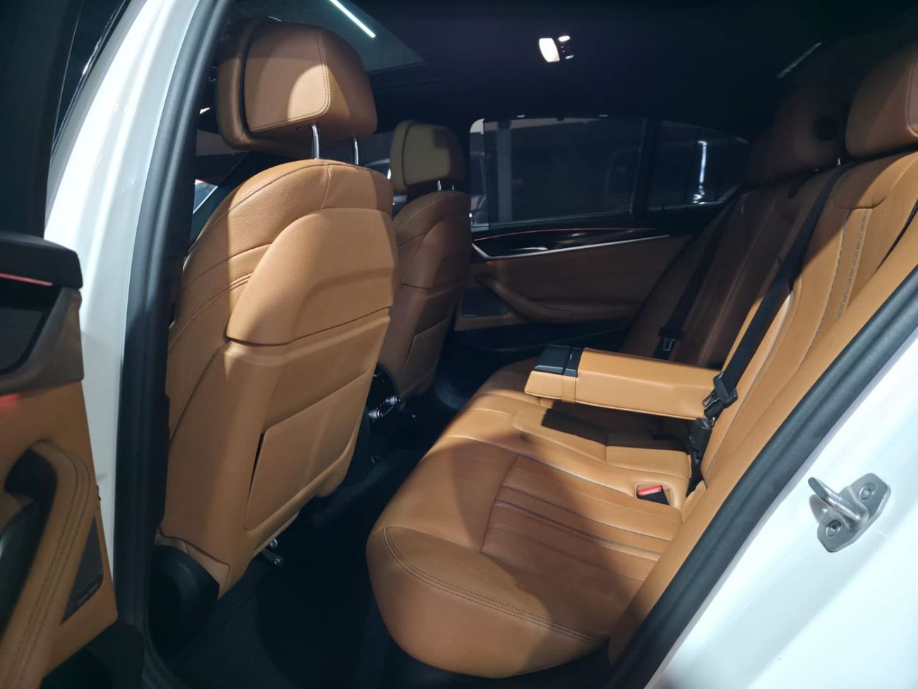 BMW 540i Luxury 3.0L