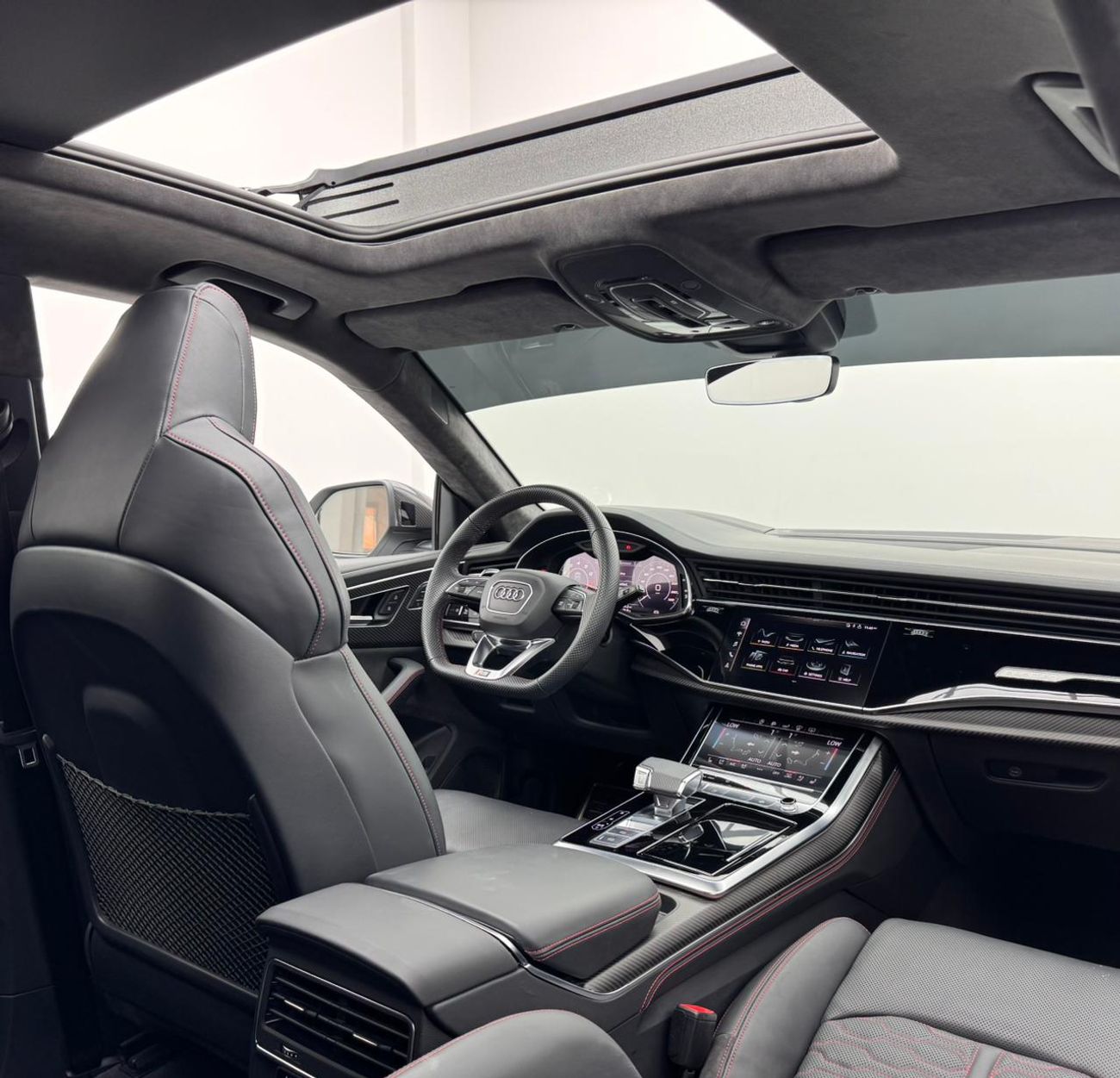 أودي RSQ8 quattro 4.0L 2020 Audi RSQ8 Quattro, Audi Service History, 1 Year Warranty, GCC