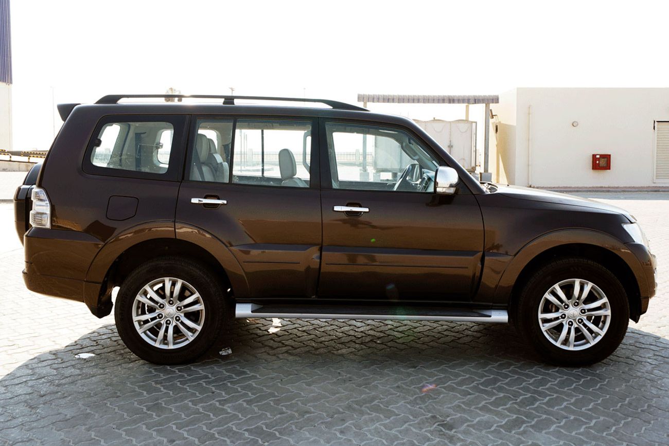 Mitsubishi Pajero 3.8L, GLS, Petrol, Automatic , MY2017