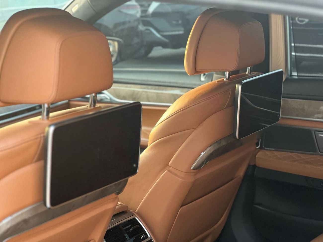 بي أم دبليو 740i BMW 740I 2021