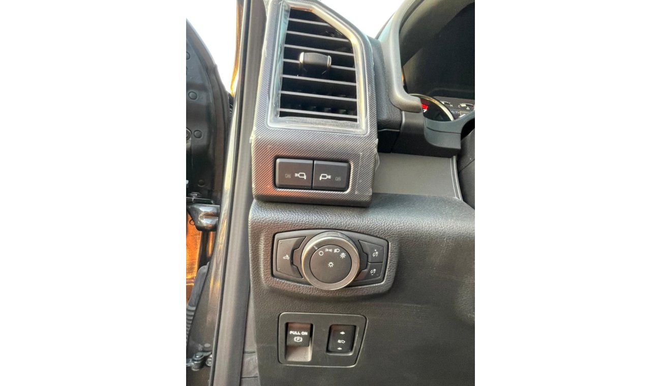Ford F 150 Raptor F-150 SUPER CAB RAPTOR 3.5L, V6, 4X4, 2021 MODEL FOR EXPORT AND LOCAL REGISTER