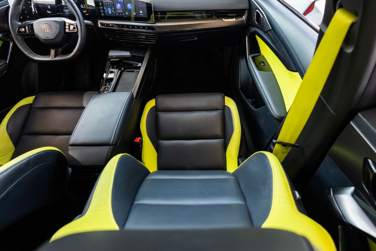 أم جي وان 1.5 LUX