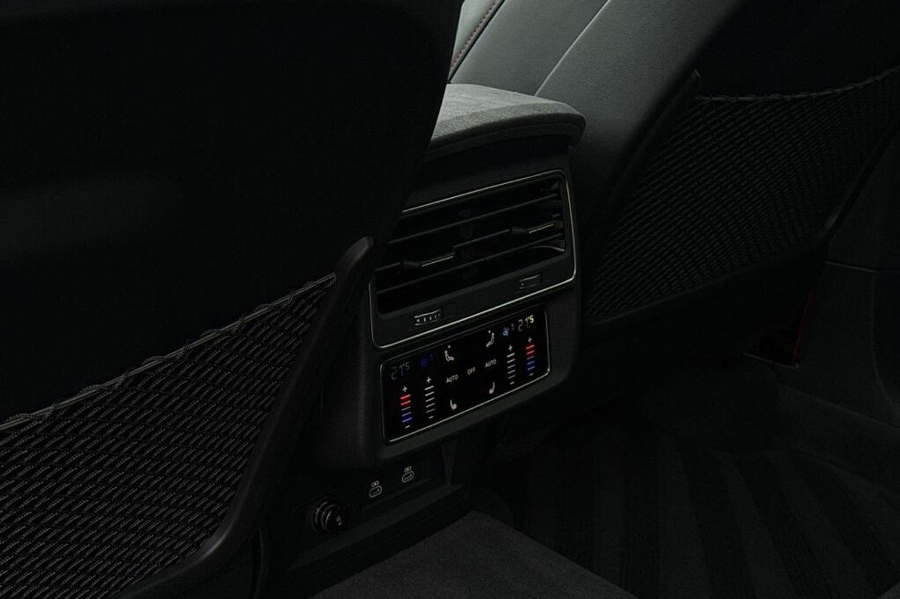 Audi RS Q8 4.0 TFSI V8 Performance Carbon Vorsprung Tiptronic quattro Euro 6 (s/s) 5dr (EXPORT ONLY)