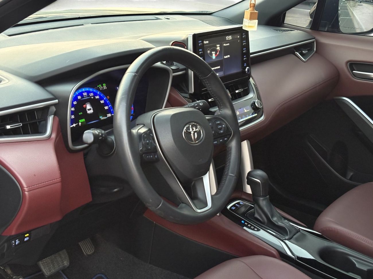 تويوتا كورولا كروس 1.8L XL | 2023 | GCC SPECS | FULL AGENCY SERVICE