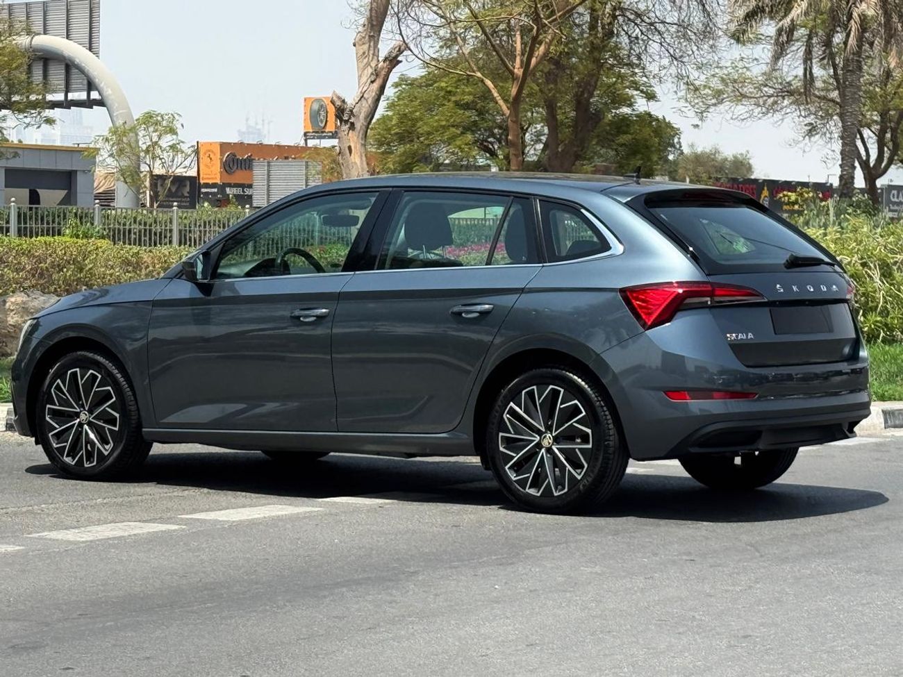 سكودا سكالا Style 1.6L