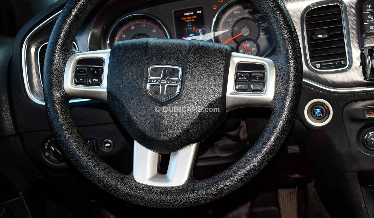 دودج تشارجر 2012 V6 American specs Full automatic