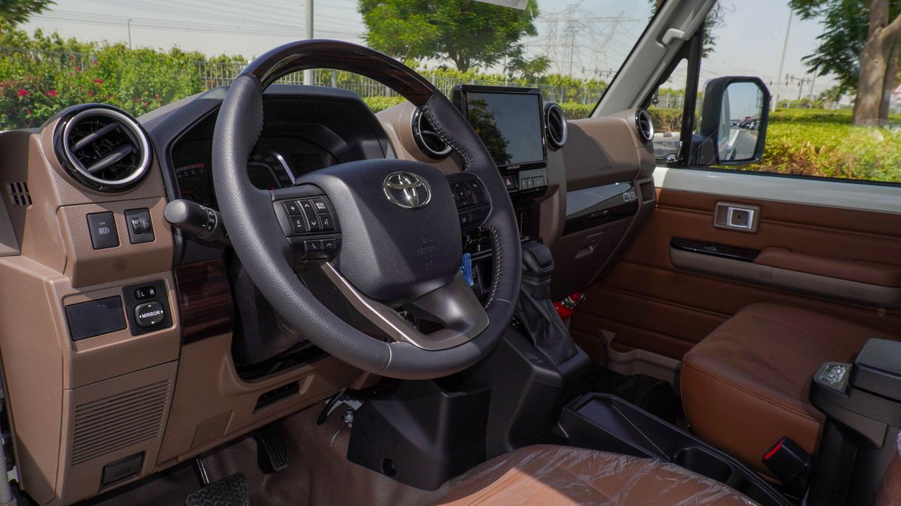 Toyota Land Cruiser Pick Up LX 4.0 L V6