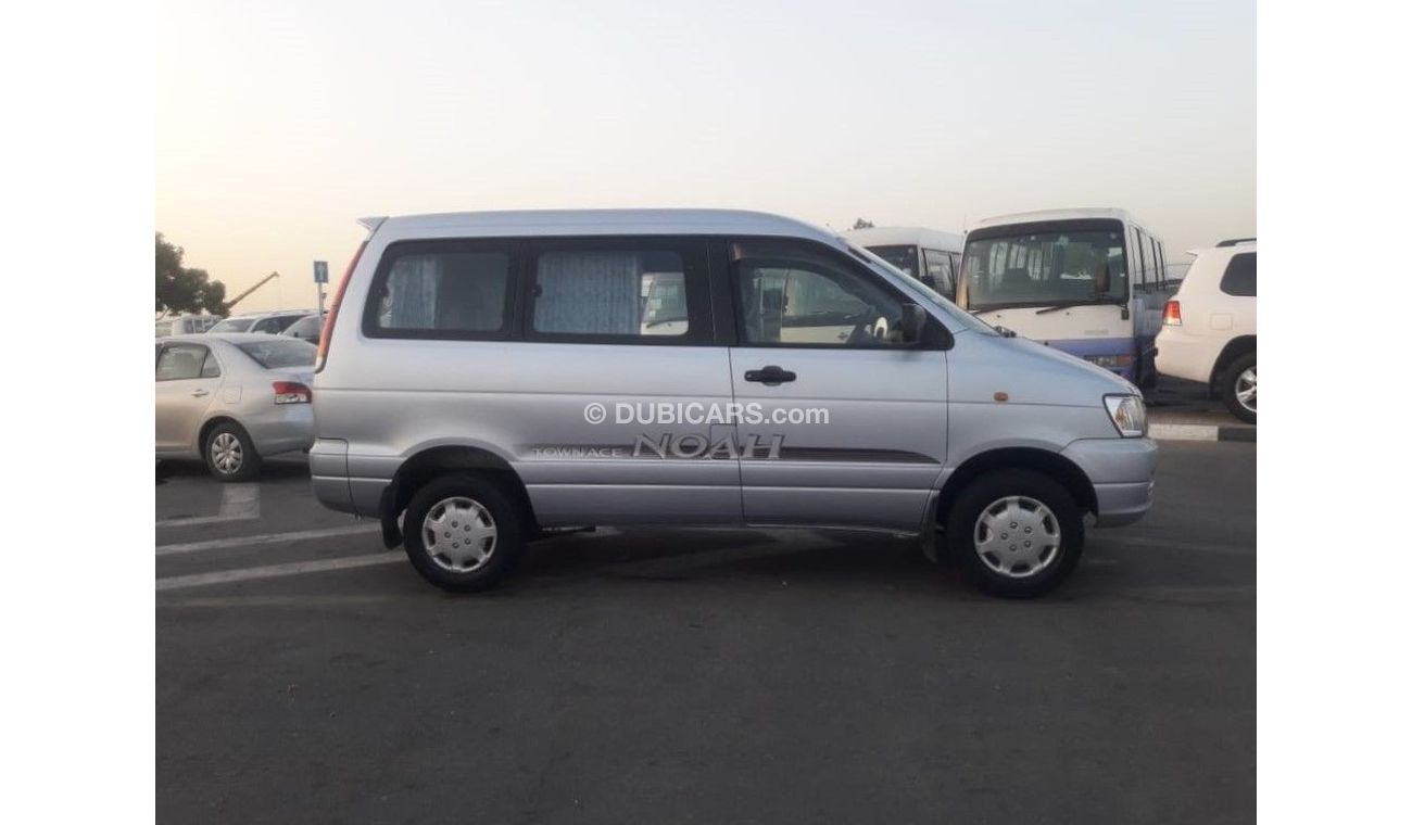 Toyota Noah Townace Noha (Stock PM 832)