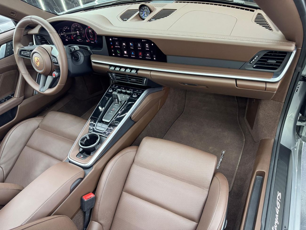 Porsche 911 Targa 4 GTS (541 HP) Convertible 2025 Porsche 911, 2027 Porsche Warranty, Sport Chrono Package, Very