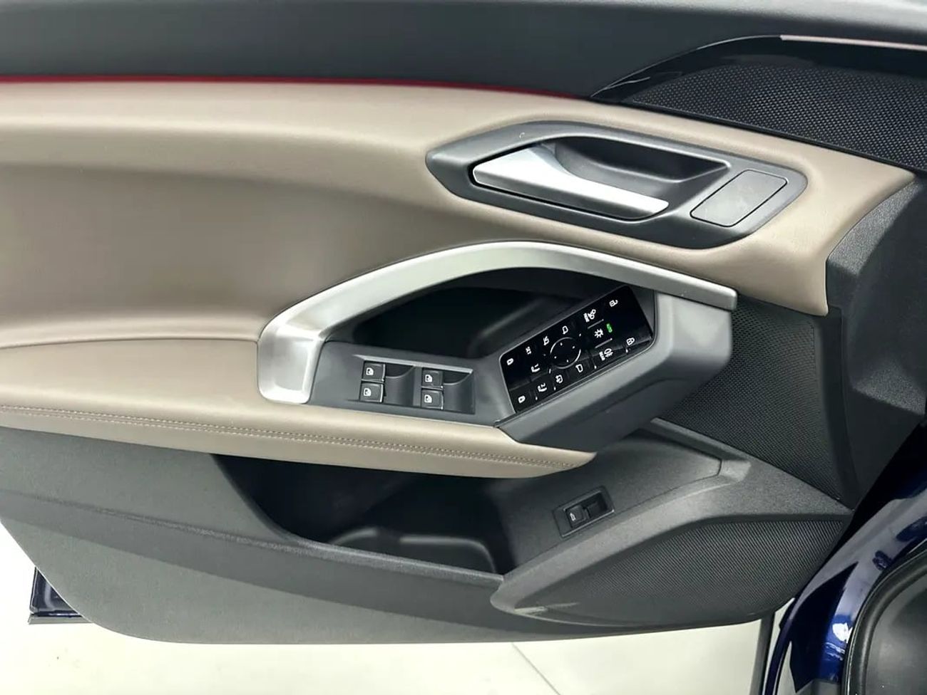 أودي Q5 SUV TFSI quattro 204hp S-Line (Ref# 72671) EXCLUSIVE RAMADAN OFFER