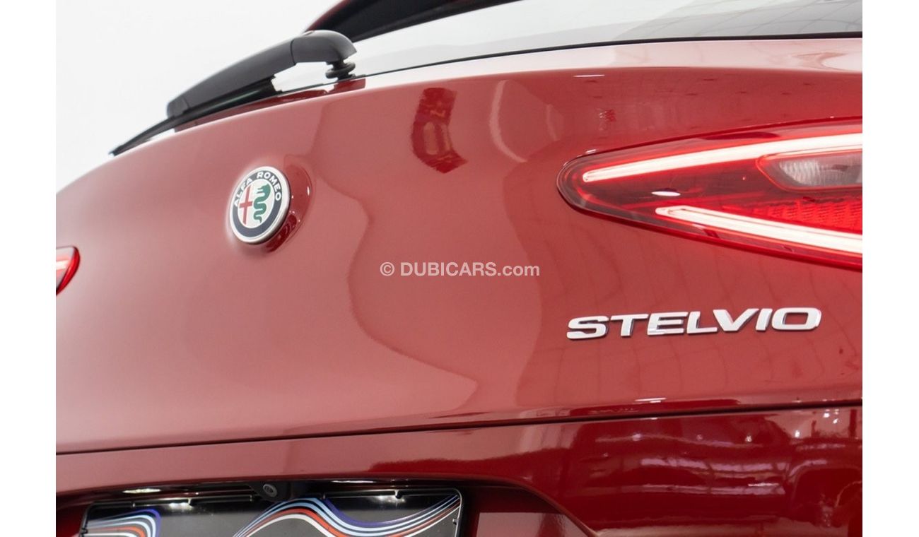 Alfa Romeo Stelvio 2018 Alfa Romeo Stelvio Quadrifoglio / Extended Warranty until May 2025 & Alfa Romeo Service Pack