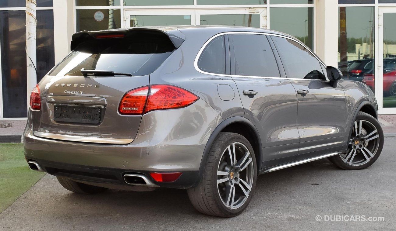 بورش كايان أس Porsche Cayenne S 2013 Full Service History GCC