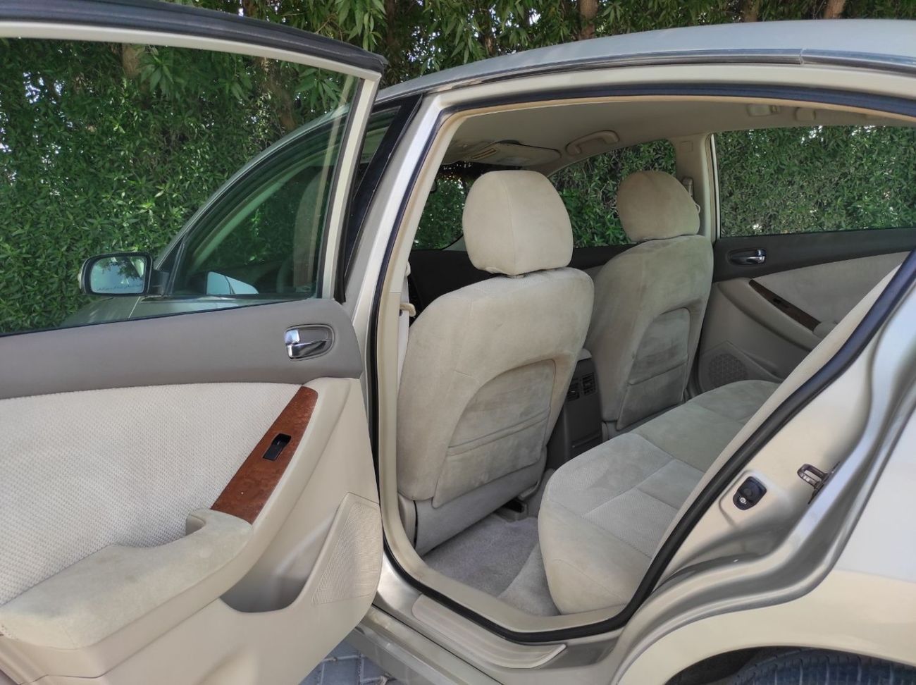 Nissan Altima Nissan Altima 2009 Gcc V4 full automatic Frist owner