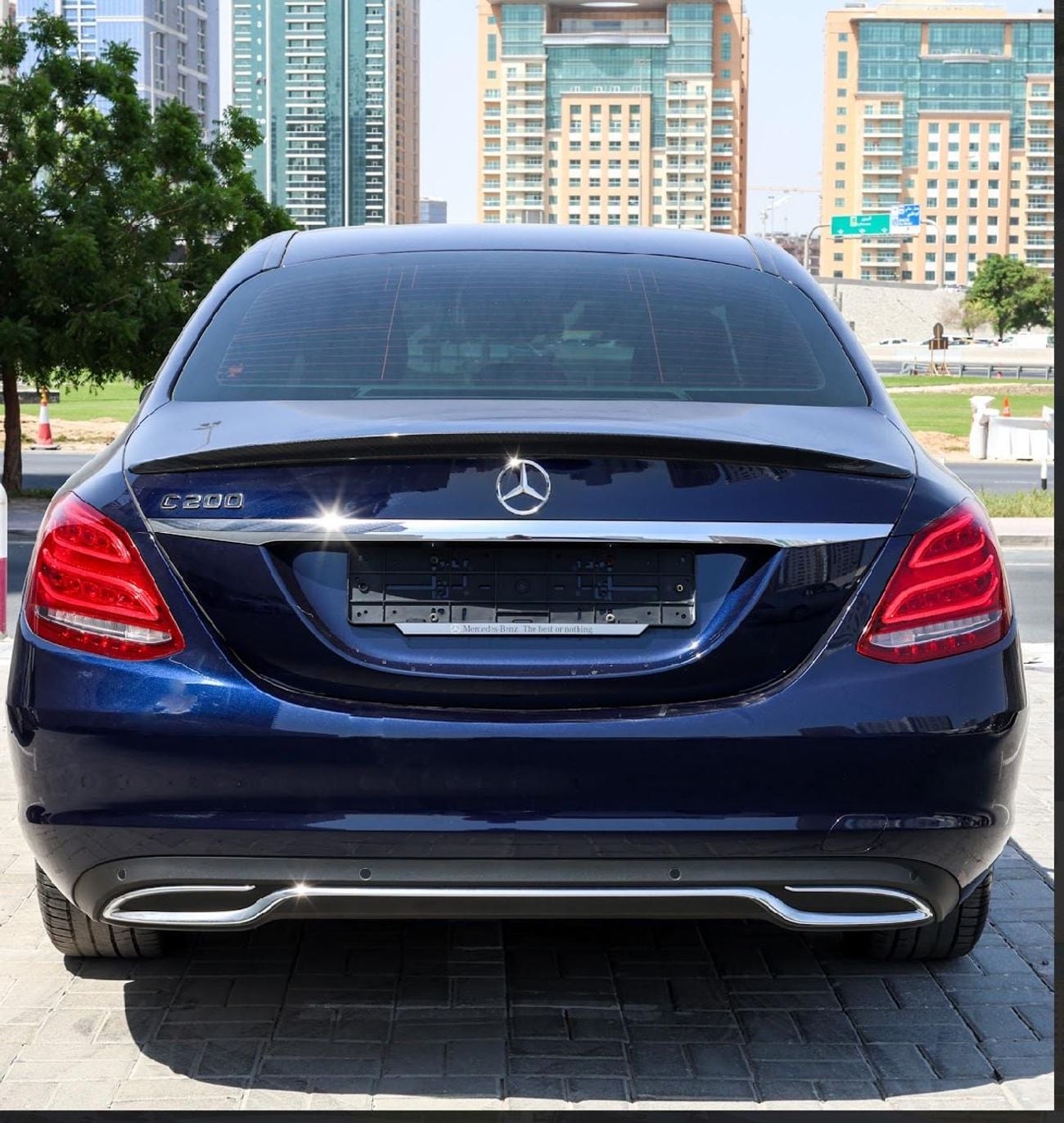 مرسيدس بنز C 200 AMG
