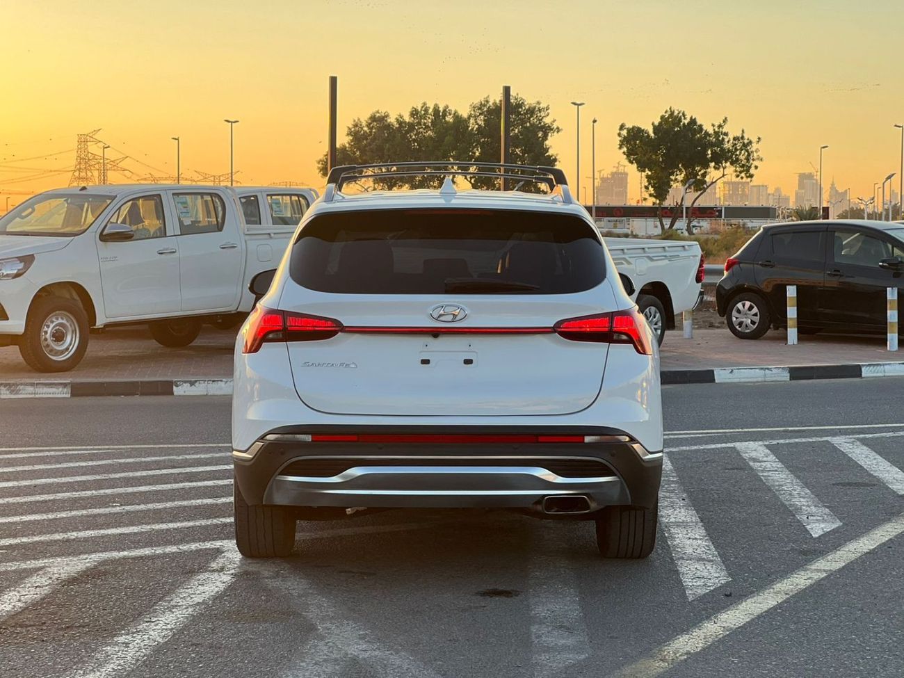 Hyundai Santa Fe 2022 Hyundai Santafe SEL  2.4L V4 - Rear Camera & Sensor - Leather Seats -