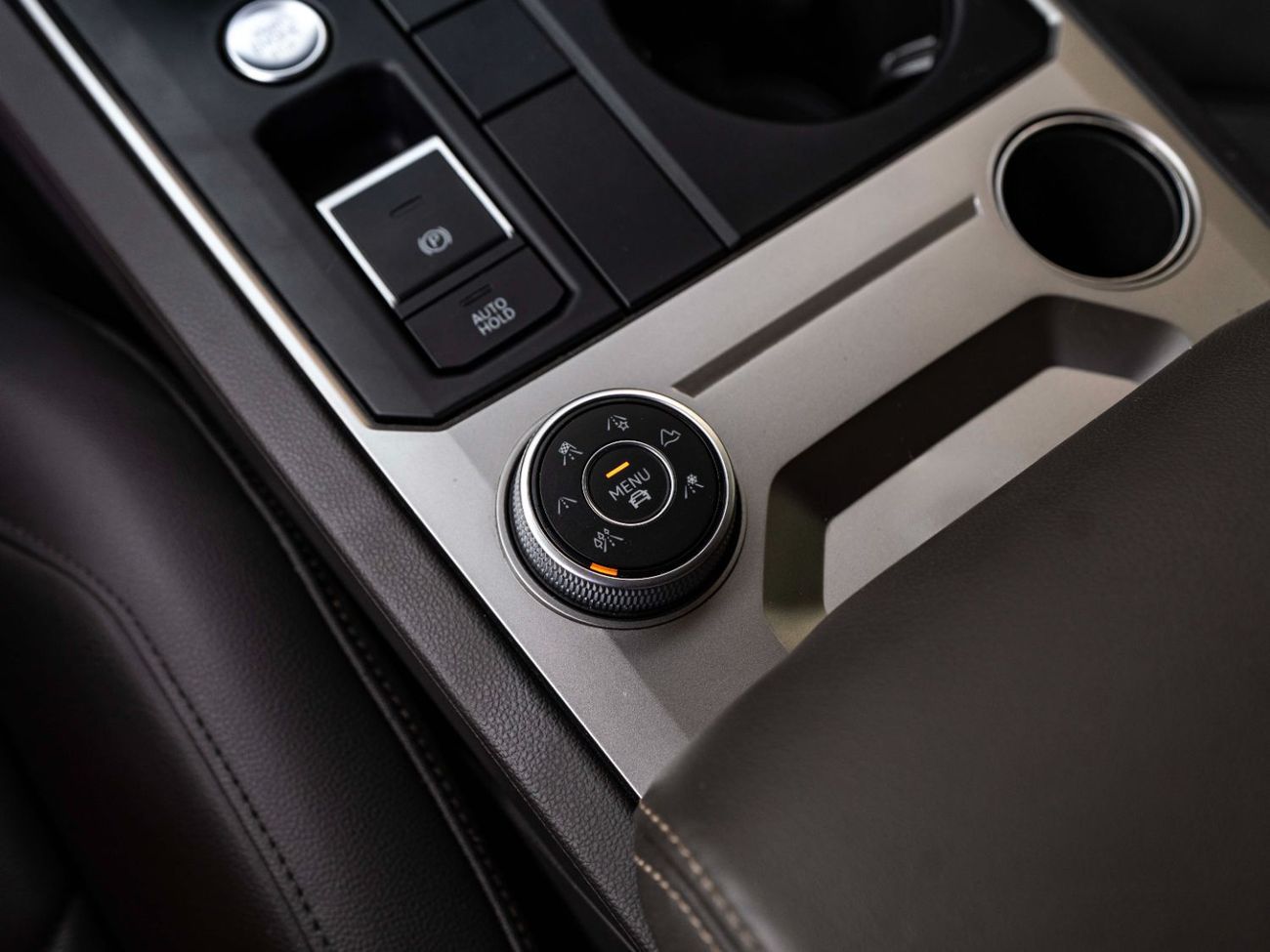 Volkswagen Touareg Black Edition