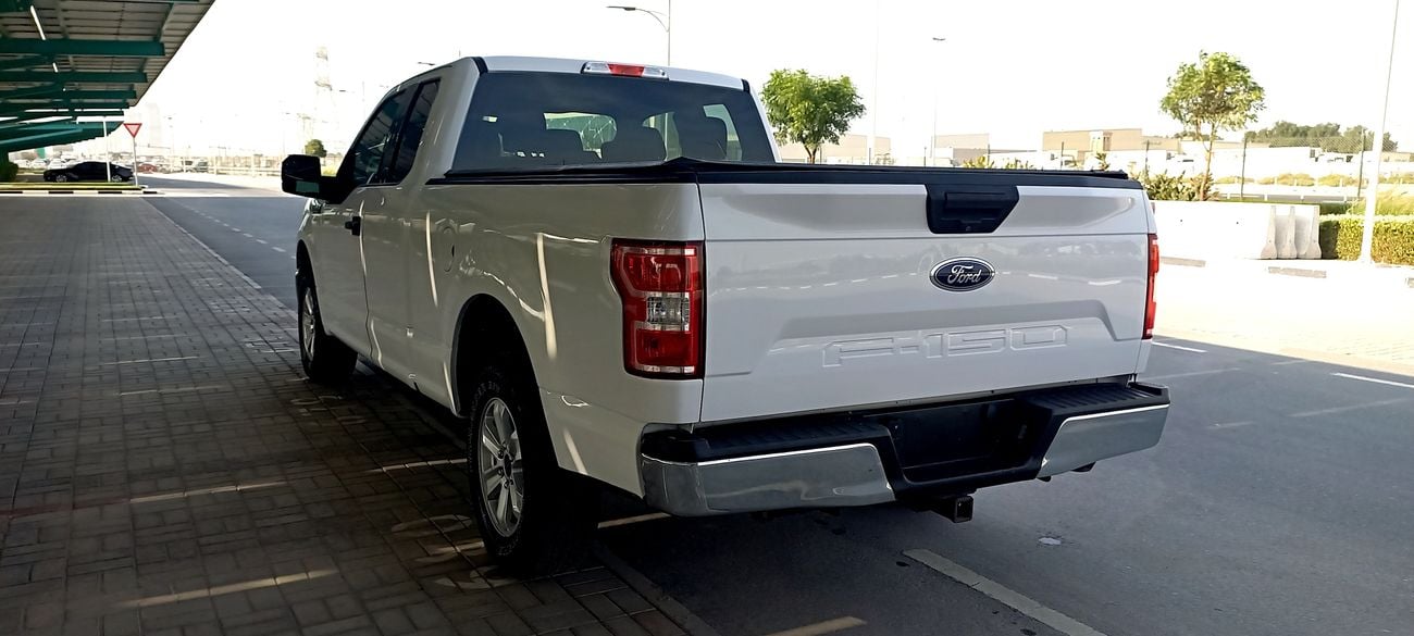 Ford F 150 XLT SUPERCAB TRUCK 3.3L 4X2 6 SEATER