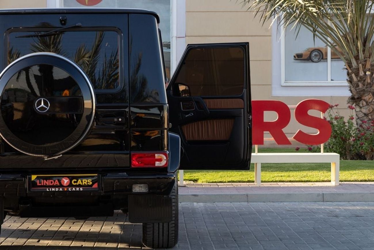 Mercedes-Benz G 500 4X4 4.0L Mercedes-Benz G500 2017 GCC under Warranty with Flexible Down-Payment.