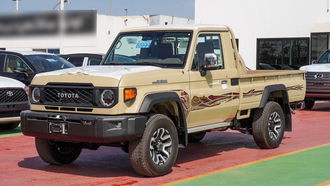 Toyota Land Cruiser Pick Up LX 4.0L V6 Single Cabin Auto