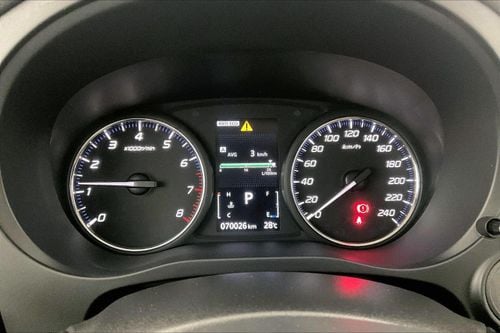 ميتسوبيشي آوتلاندر 2.5 GLX AUTO 4WD 7SEAT ML FABRIC SEATS | شامل الضمان | 0 ﺪﻔﻋﺓ ﺃﻮﻟﻯ