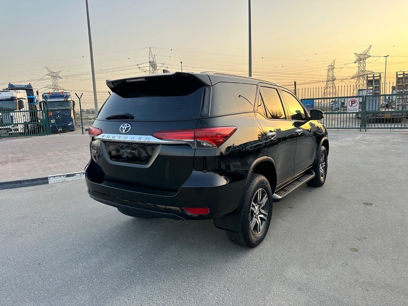 Toyota Fortuner EXR 2.7L (164 HP)