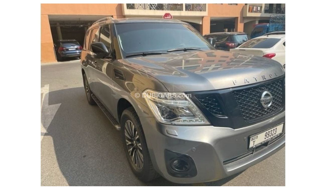 Nissan Patrol LE Platinum NISSAN PATROL PLATINUM LE 400HP 2015 GCC PLATINUM SINGLE OWNER IN MINT CONDITION
