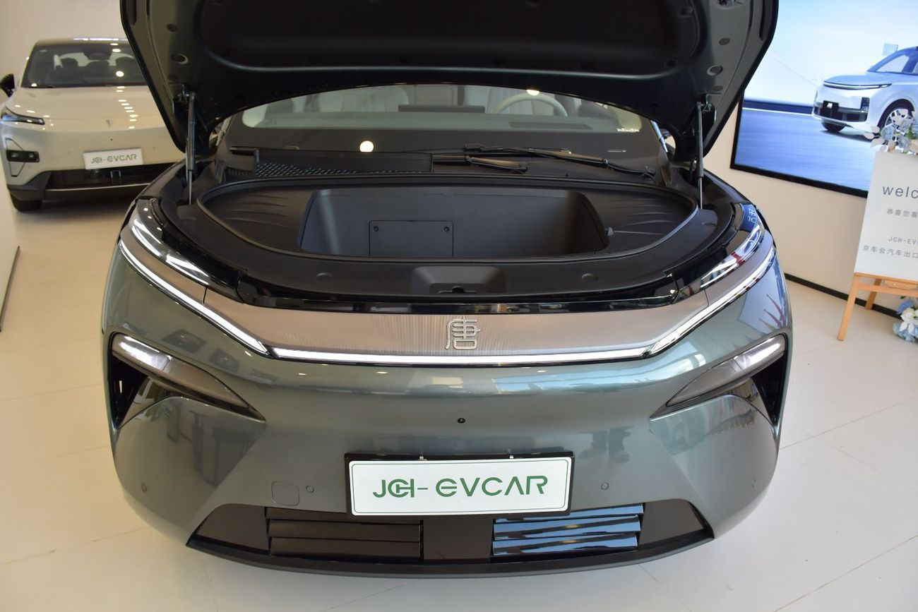 بي واي دي تانغ ل 600KM Four-wheel Drive LiDAR Flagship Model