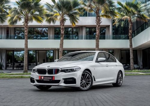 بي أم دبليو 520i 520i M-Kit | 2,057 P.M | 0% Downpayment | Full BMW Service History!
