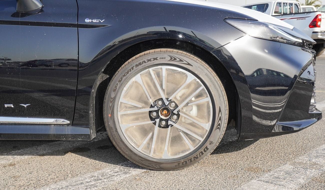 Toyota Camry Lumiere 2.5L Hybrid