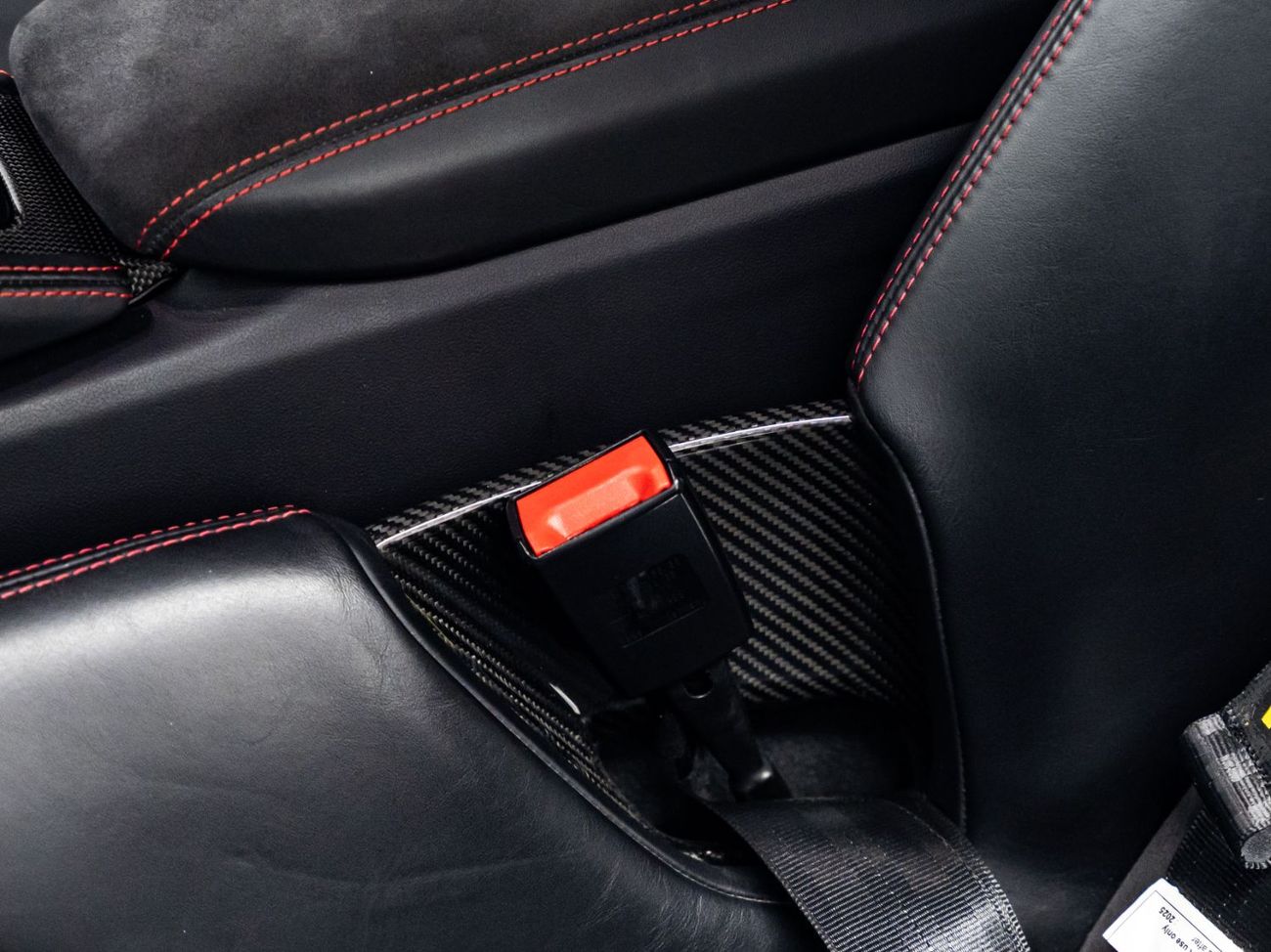 بورش كايمان 718 GT4 4.0L (414 HP) M/T