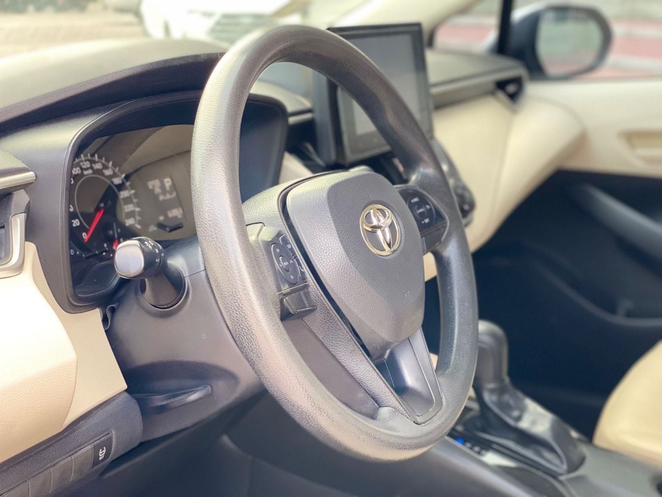 تويوتا كورولا SE 1.6L