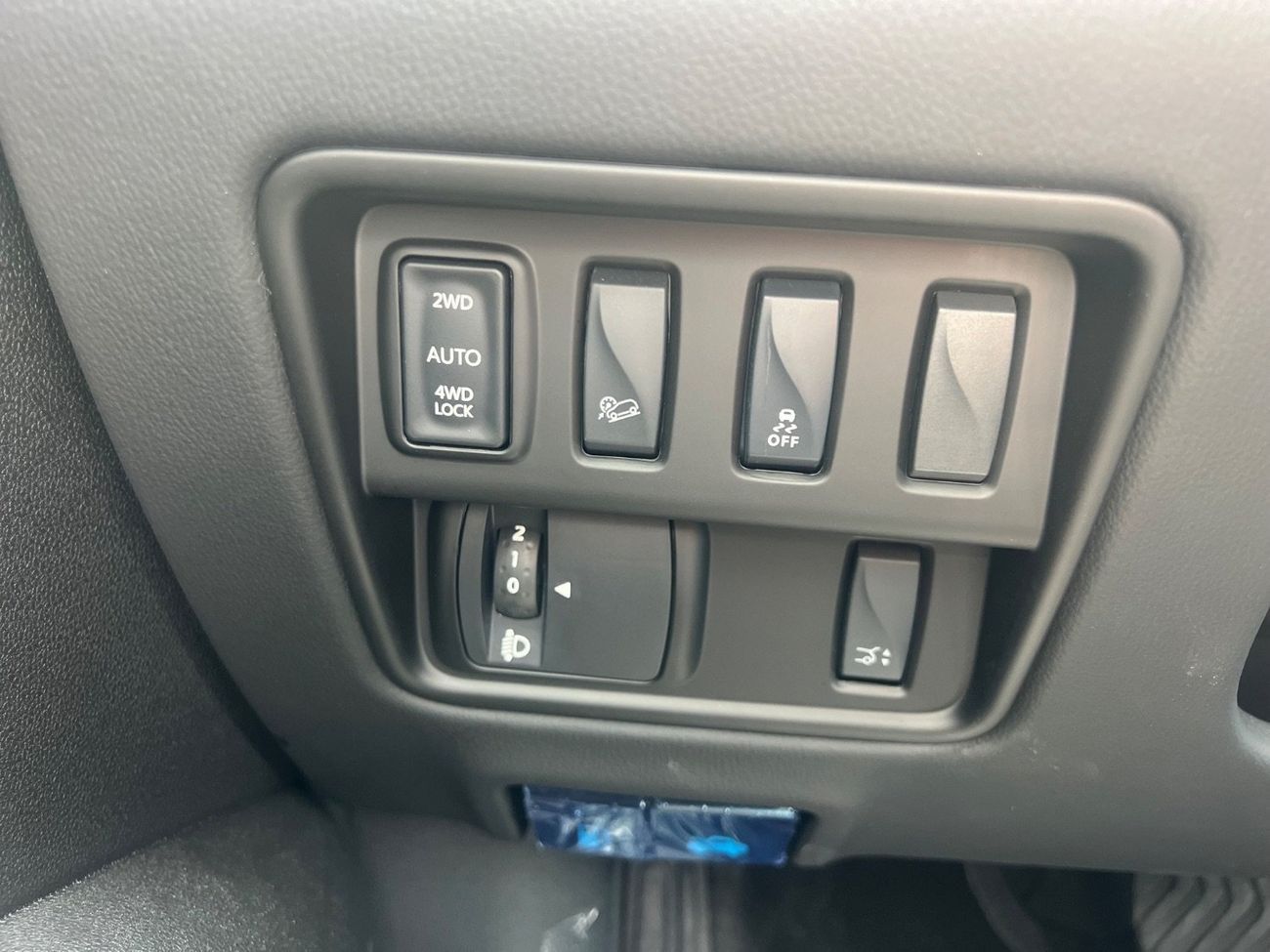 Renault Koleos 2.5L LE (4WD)