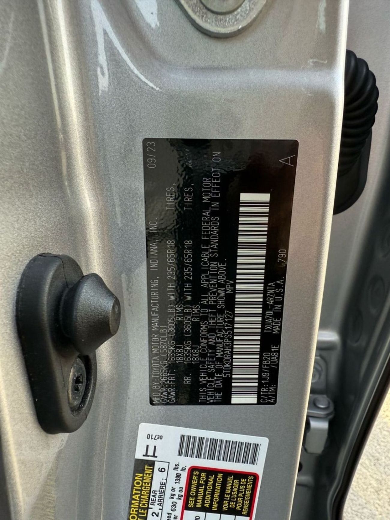 Toyota Highlander TOYOTA HIGHLANDER LE | FULL OPTION | CLEAN WITHOUT PAINT | 2.5L 4 CYLINDERS | UAE PASS