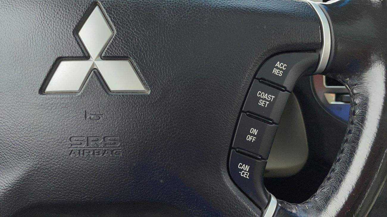 ميتسوبيشي باجيرو GLS MIDLINE 3 | بدون دفعة مقدمة | اختبار قيادة مجاني للمنزل