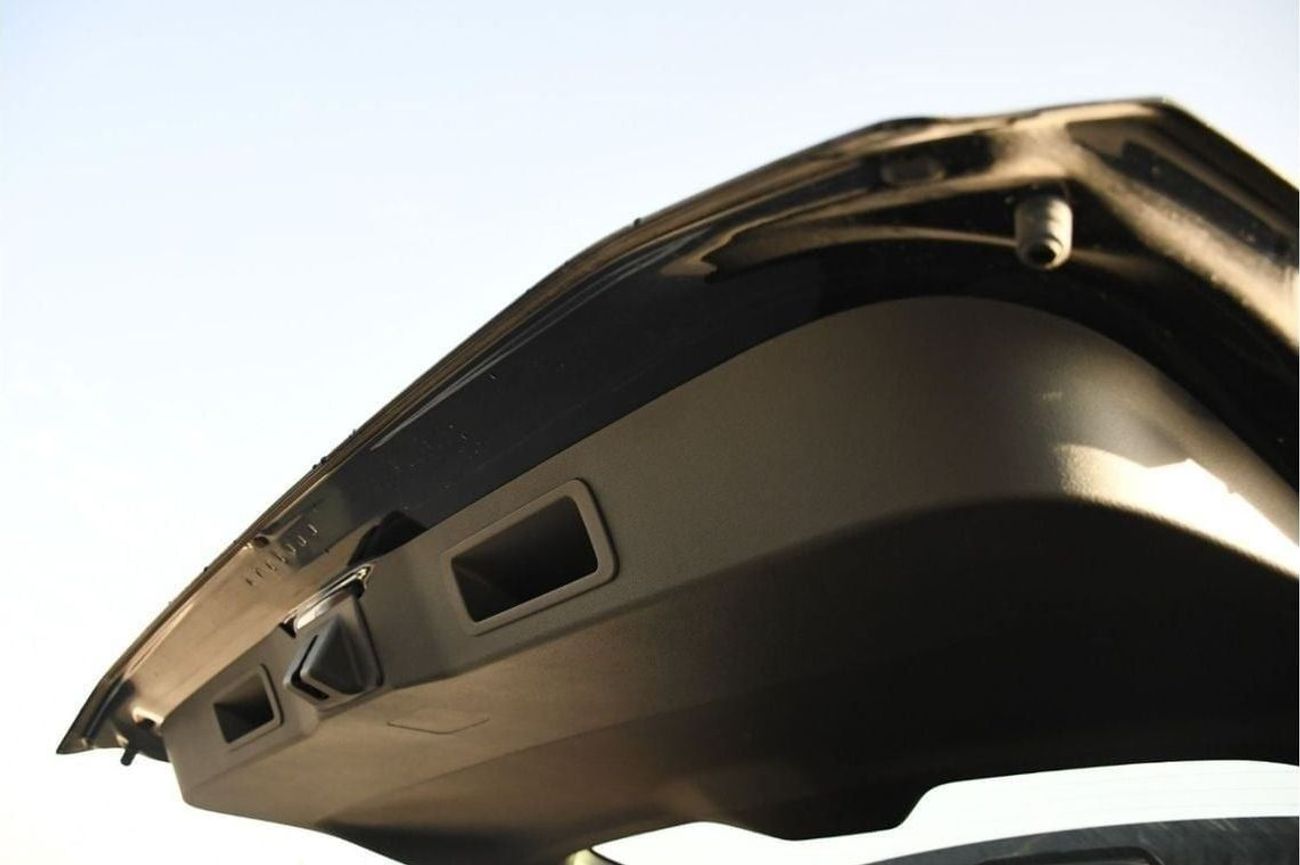 Toyota Land Cruiser LC300 4.0 GXR WITH LEATHER AND POWER SEATS