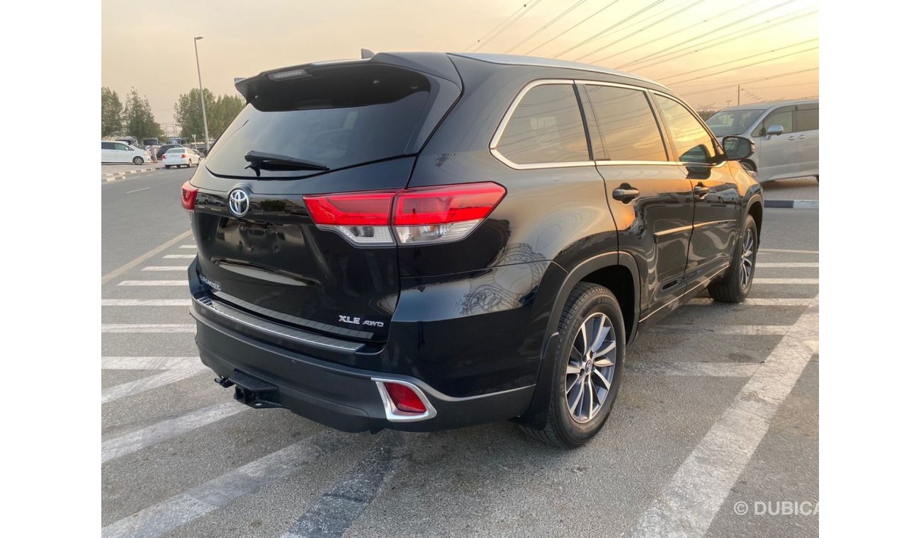 Toyota Highlander 2017 TOYOTA HIGHLANDER XLE AWD / FULL OPTION