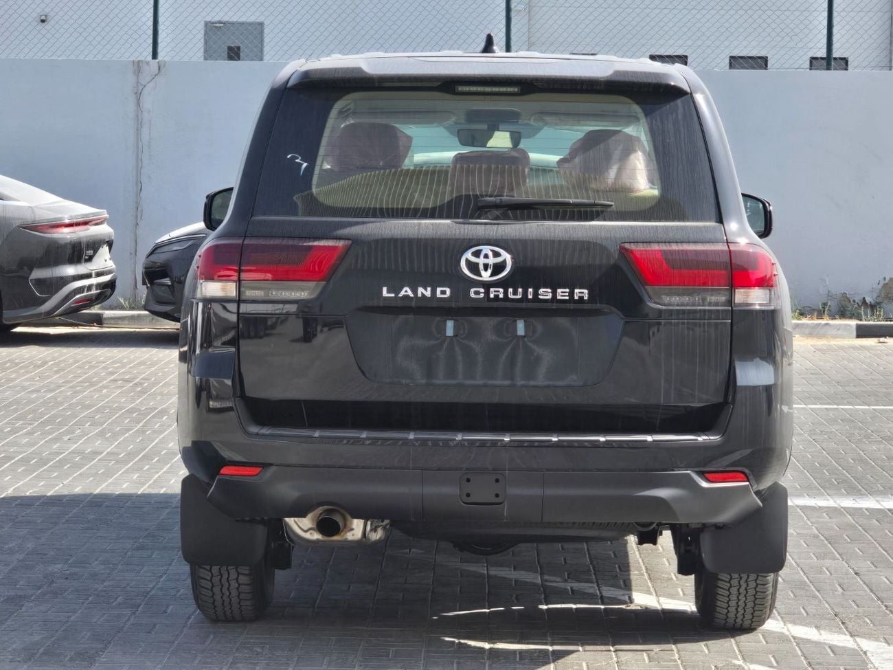 Toyota Land Cruiser 4.0 V6 with 3 diff lock