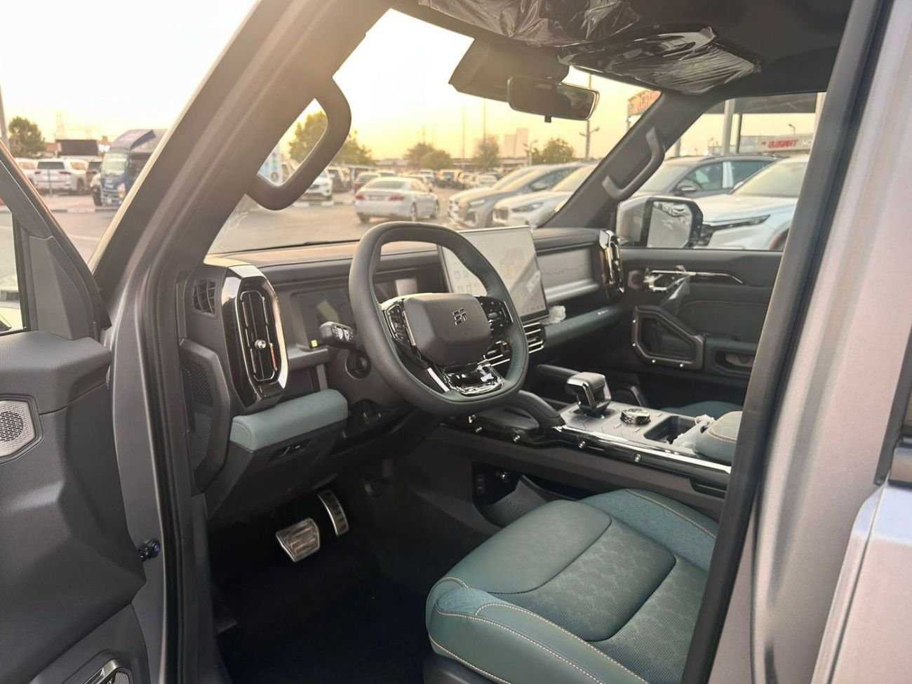 Jetour T2 JETOUR T2 2.0L PETROL 2025 7 SPEEDS  FULL OPTION