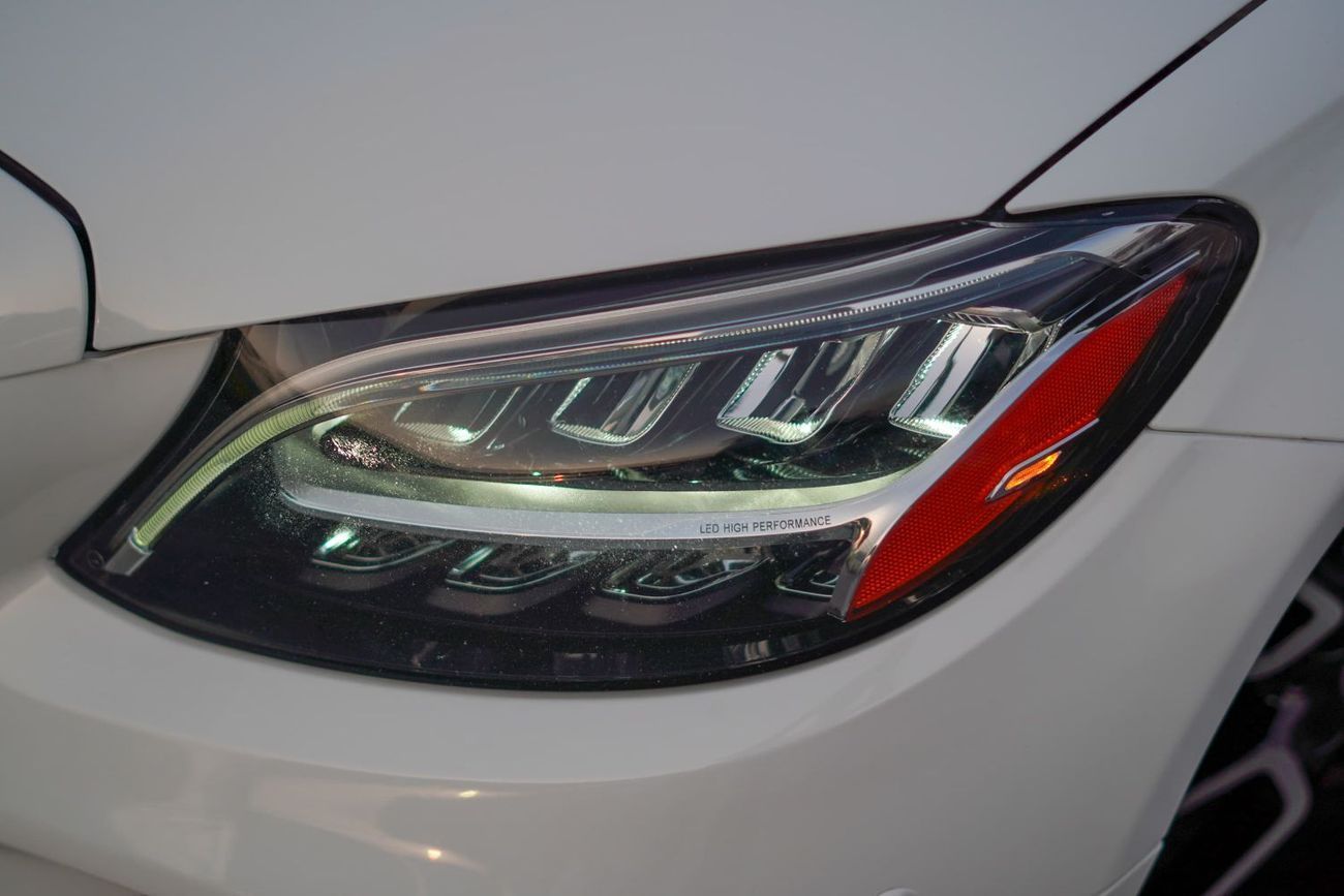 مرسيدس بنز C 300 كوبيه