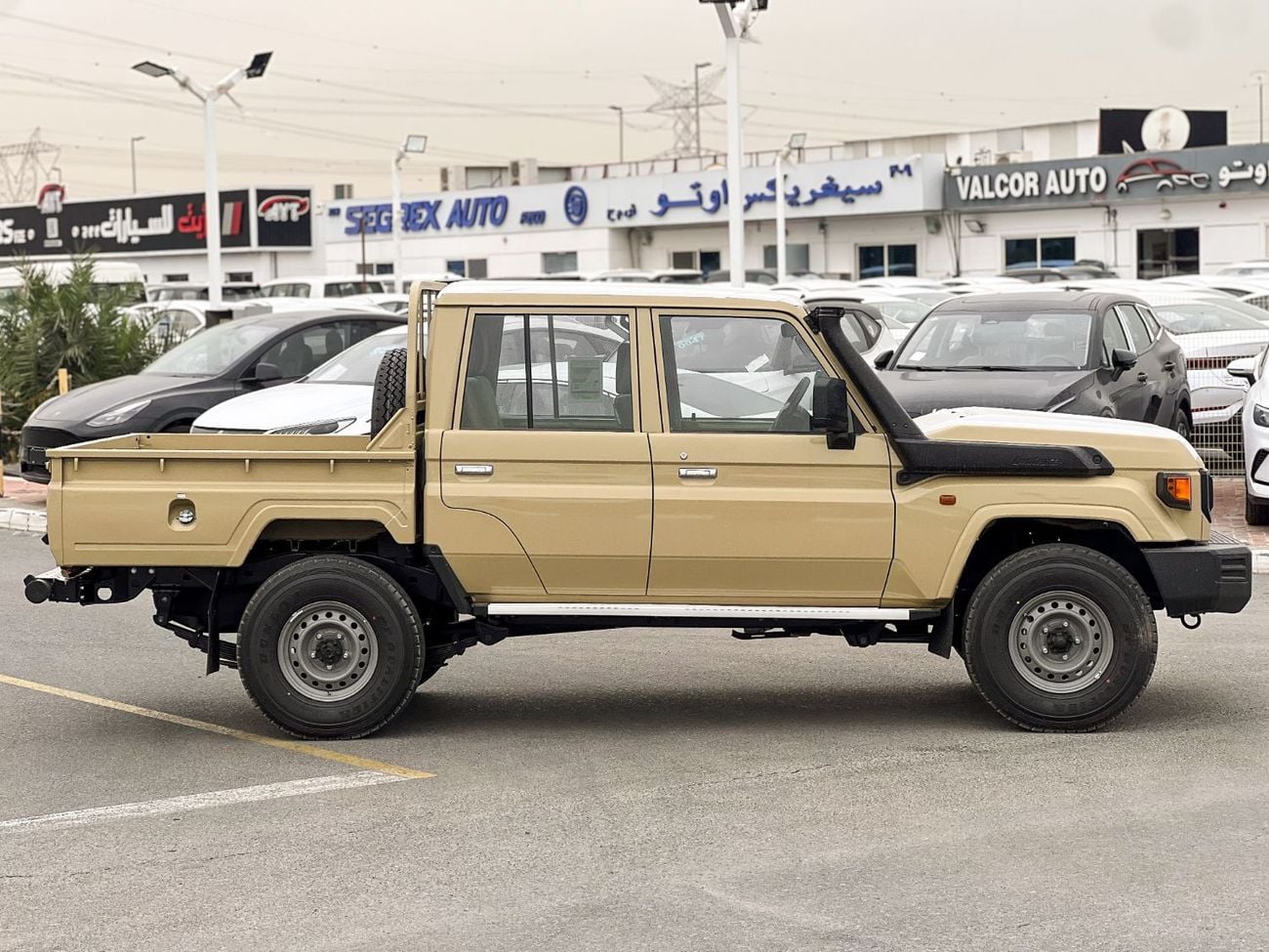 تويوتا لاند كروزر بيك آب EXPORT ONLY - LC79 DC STD 4.0L PETROL AT