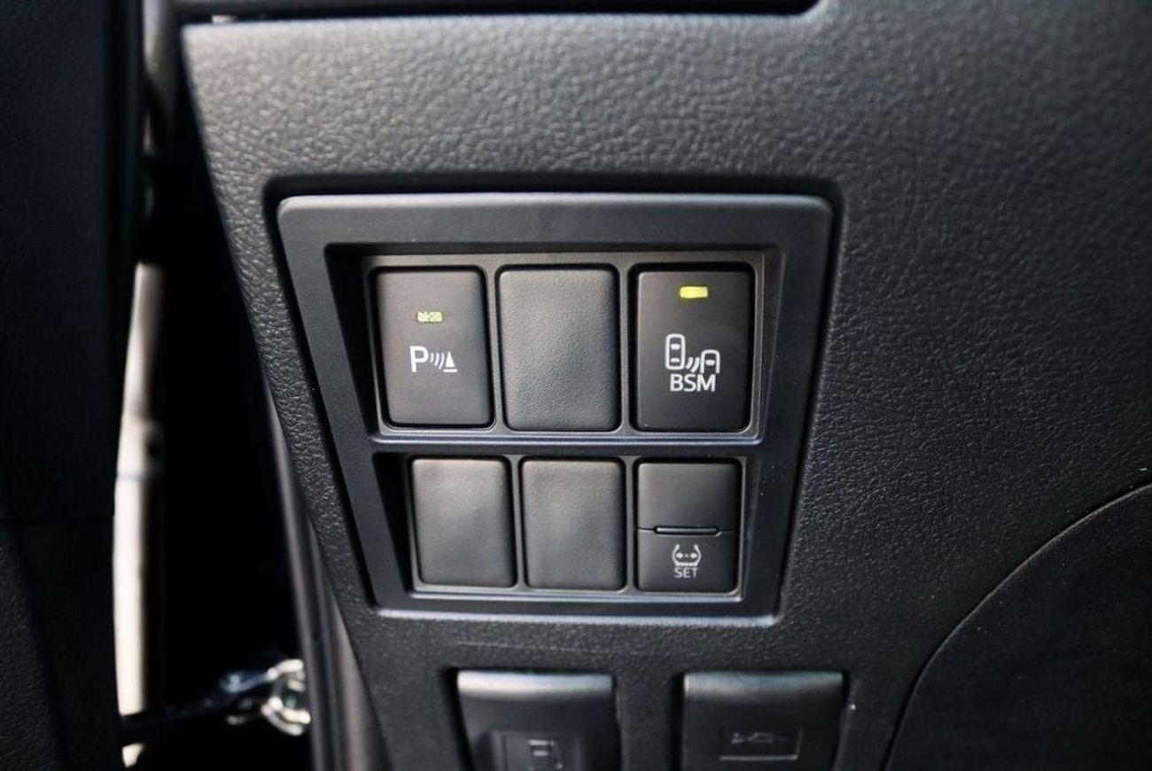 Toyota Hilux 2025 TOYOTA HILUX 4.0 V6 PETROL TRD LINE **EXPORT ONLY**التصدير فقط خارج الخليج**