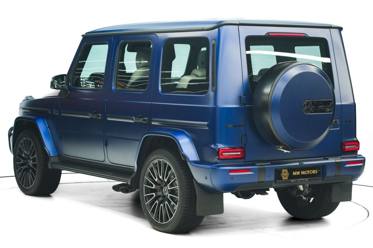 مرسيدس بنز G 63 AMG Mercedes-Benz G 63 | 2025 GCC 0km | Agency Warranty | AMG Package | Carbon Fiber | 22 inch Rims