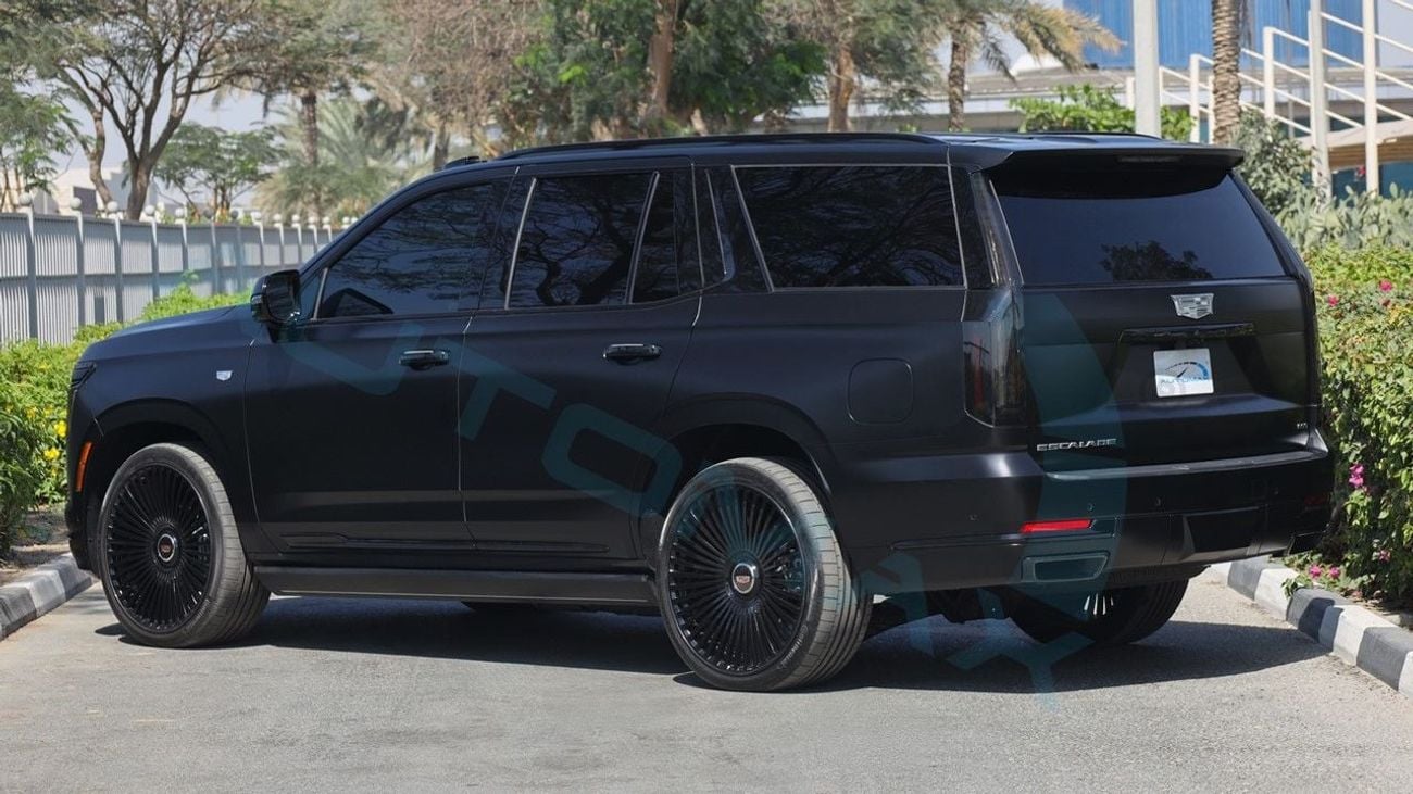 كاديلاك إسكالاد 600 Sport Platinum V8 6.2L 5000Km 2025 With 3 Years Or 100,000 Km Warranty