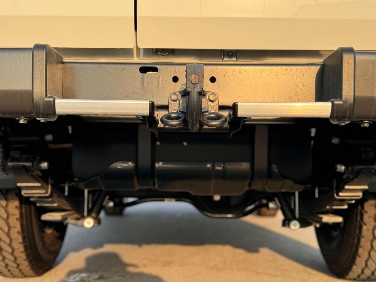 تويوتا لاند كروزر بيك أب 70 4.0L PETROL V6 AUTOMATIC TRANSMISSION ( FOR RE-EXPORT ONLY