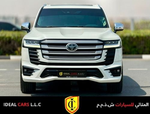 Toyota Land Cruiser TOYOTA LAND CRUISER GXR TWIN TURBO 3.5L GCC SPECS UNDER WARRANTY AND FULL SERVICE HISTORY