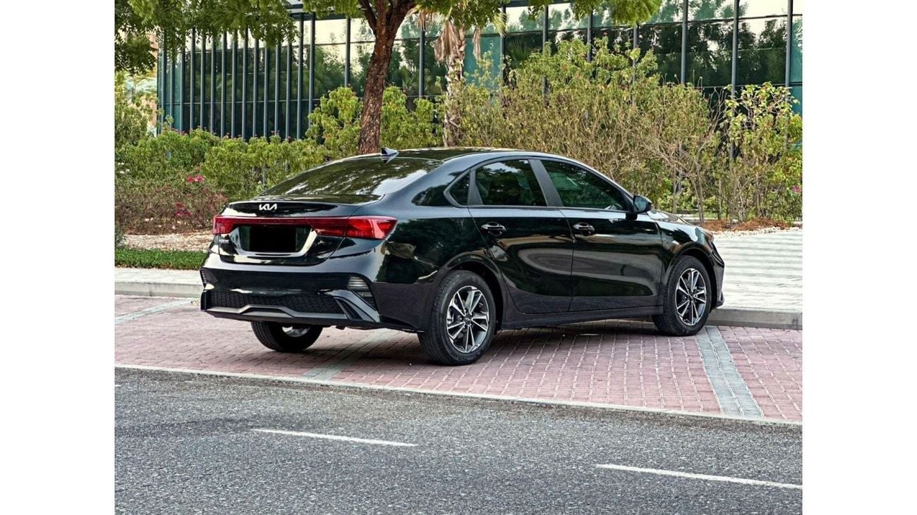 كيا فورتي 2024 NEW KIA FORTE / LINE ASSIST / AUTO PILOT / CRUSE CONTROL / APPLE CAR PLAY