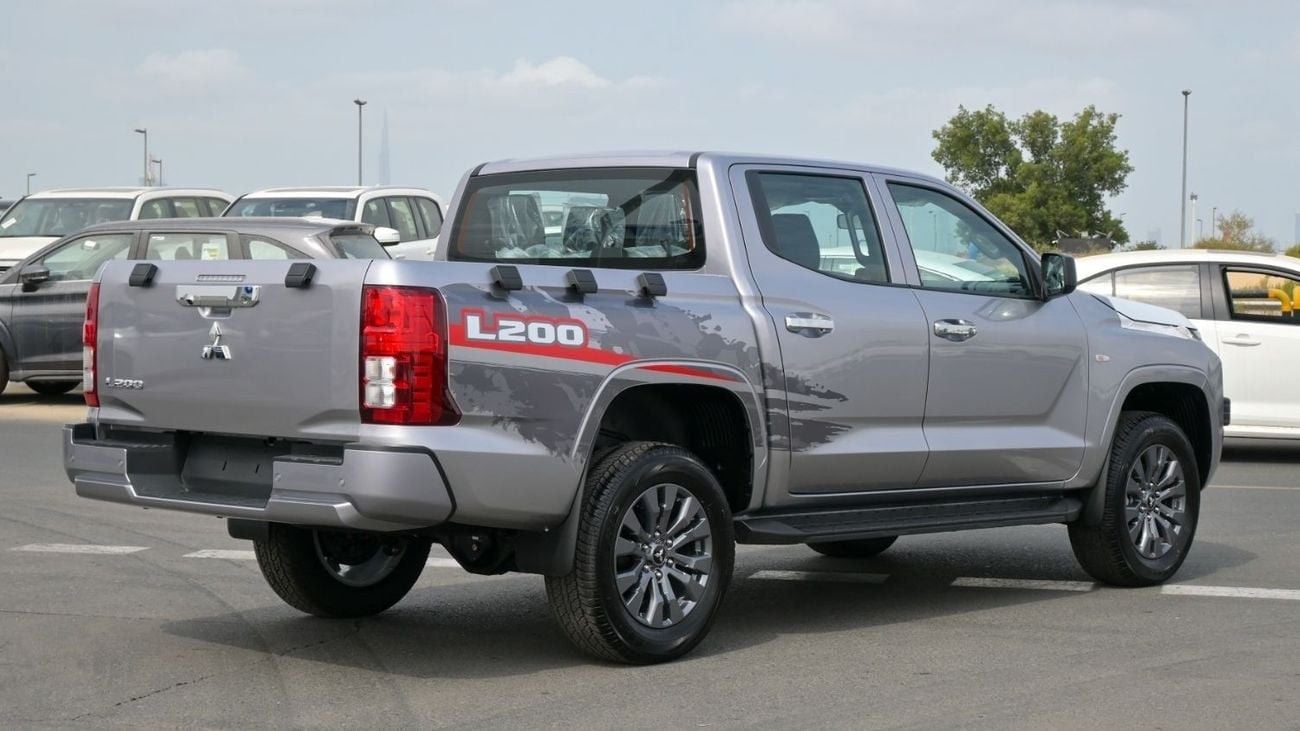 Mitsubishi L200 Brand New Mitsubishi L200 GLX 2025 Export 2.5L 4WD A/T Diesel|Silver/Black|L200-GLX-AT-25|