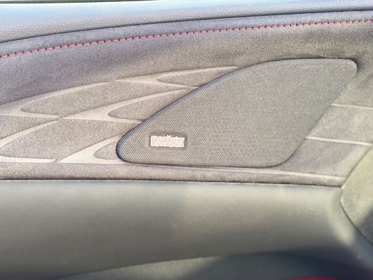 لكزس RX 350 F سبورت