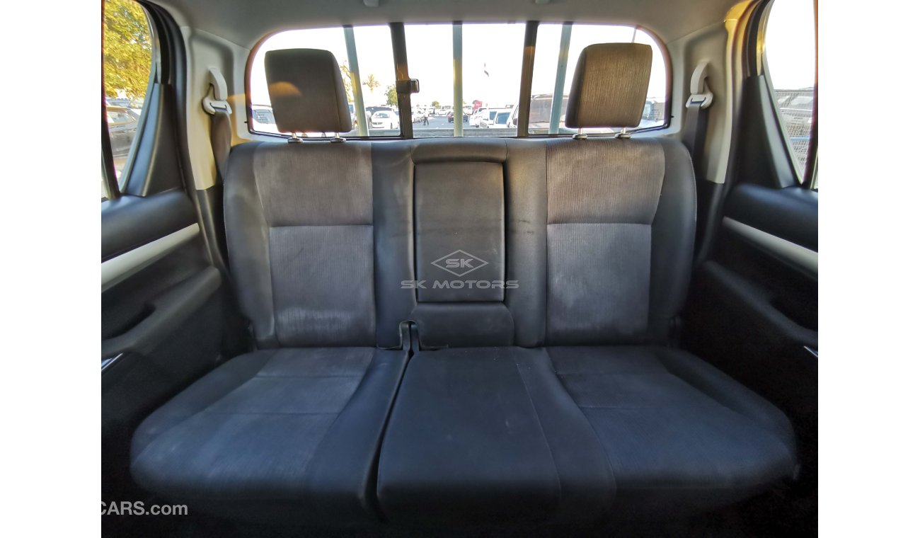 تويوتا هيلوكس 2.7L Petrol, M/T, 4WD, CD Player, Rear A/C, Power Windows (LOT # 3582)