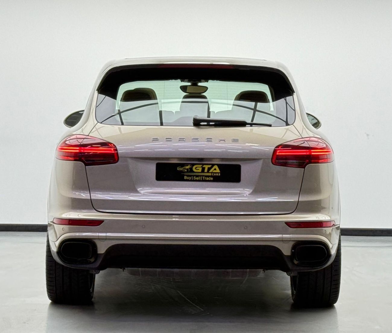 Porsche Cayenne Std 3.6L 2016 Porsche Cayenne, Full Service History, Excellent Condition, GCC